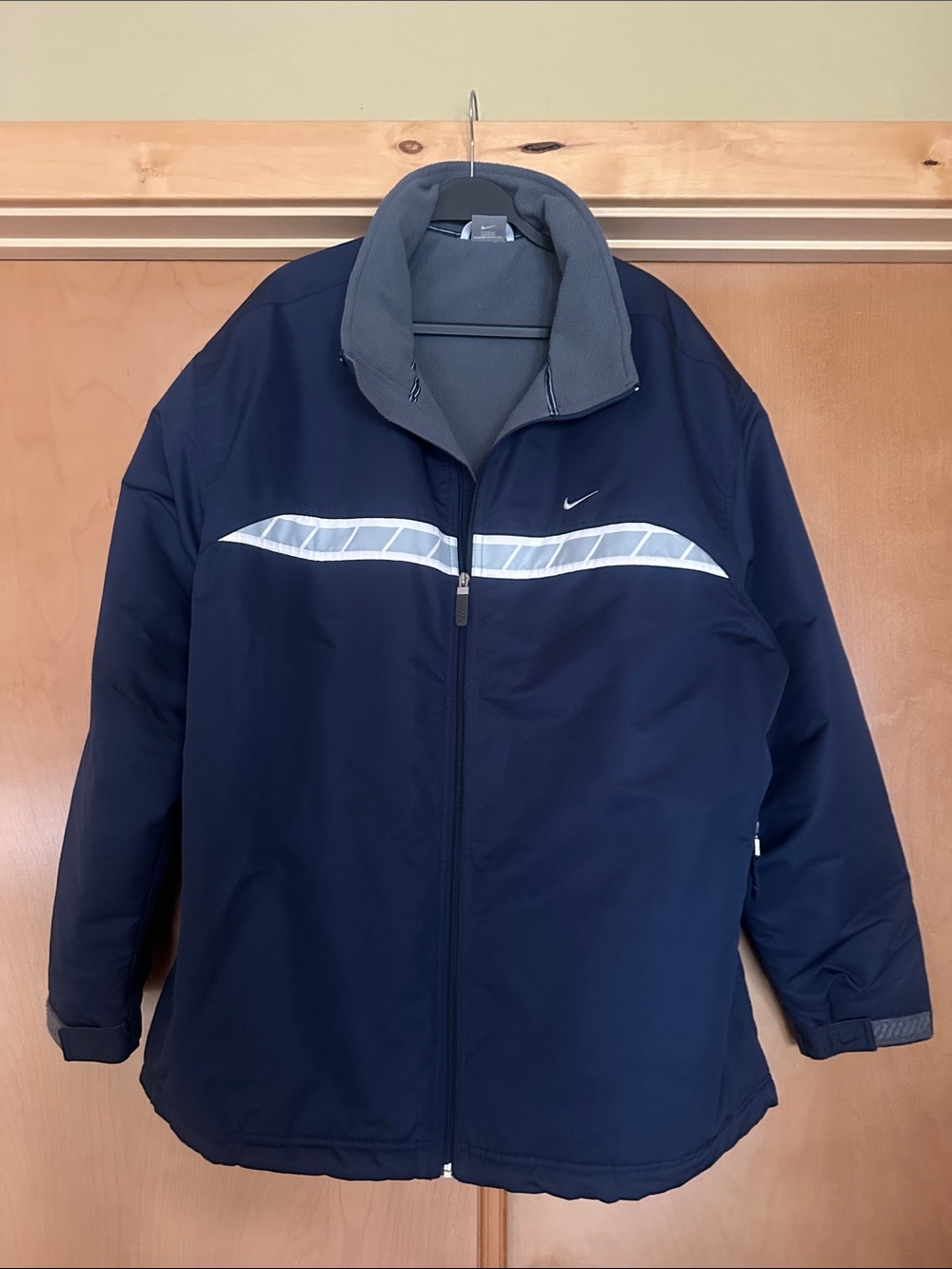 Nike Men's XXL Vintage Navy and Gray Full-Zip Insulated Windbreaker w/Fleece